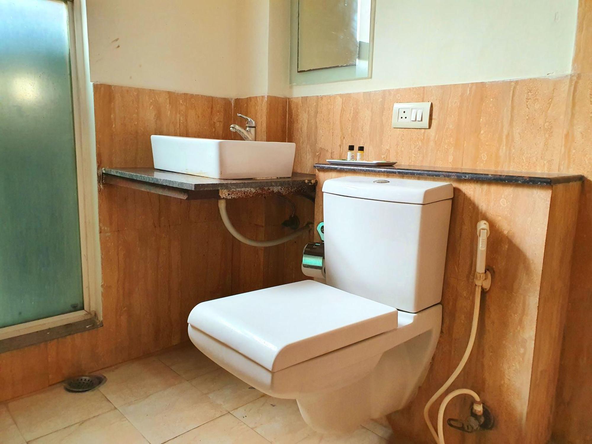 Hotel Merriment Alpha Noida Zewnętrze zdjęcie